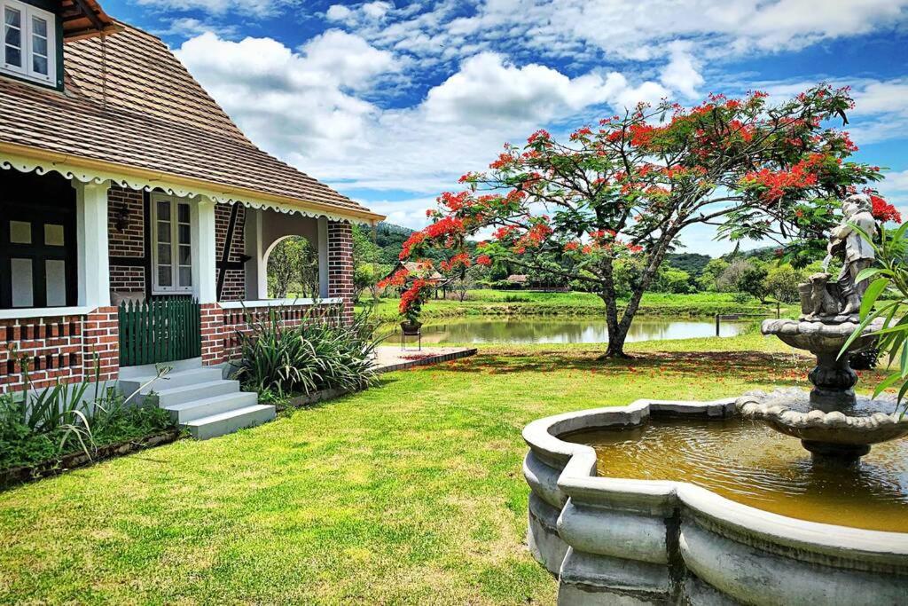 Aconchegante Casa De Hospedagem Enxaimel Тимбо Экстерьер фото